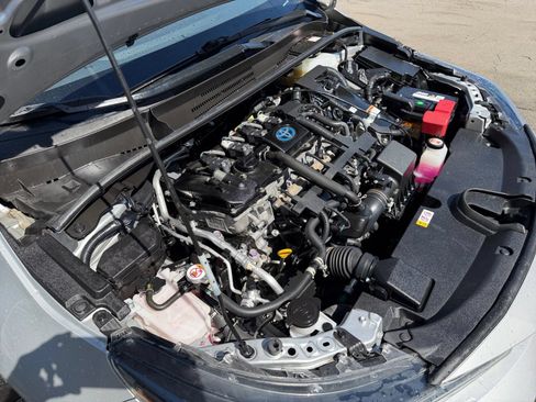 Used 2022 Toyota Corolla LE FWD image 32