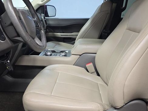 Used 2019 Ford Expedition Max XLT w/ Equipment Group 202A AWD/4WD image 7