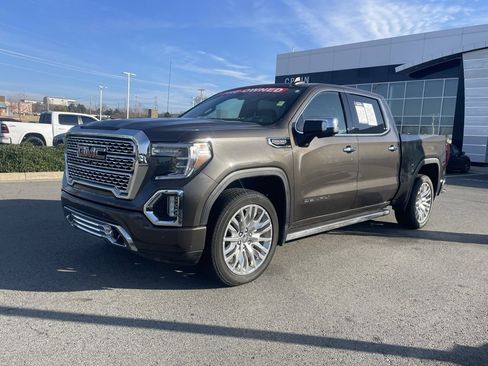 Used 2019 GMC Sierra 1500 Denali w/ Denali Ultimate Package image 3