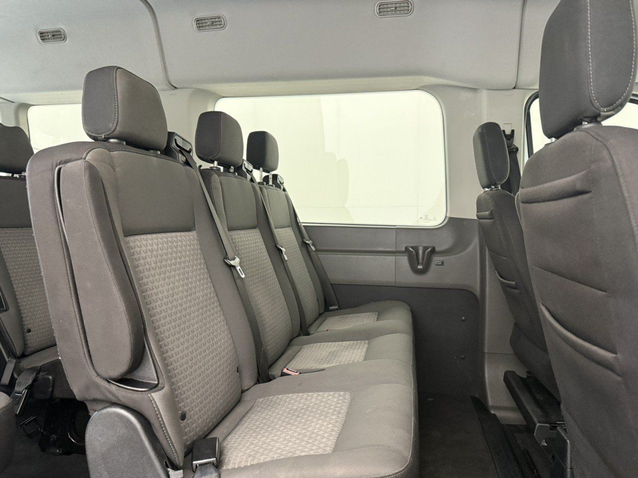 Used 2020 Ford Transit 350 XLT RWD image 13