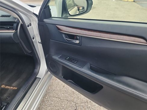 Used 2014 Lexus ES 350 w/ Luxury Package FWD image 27