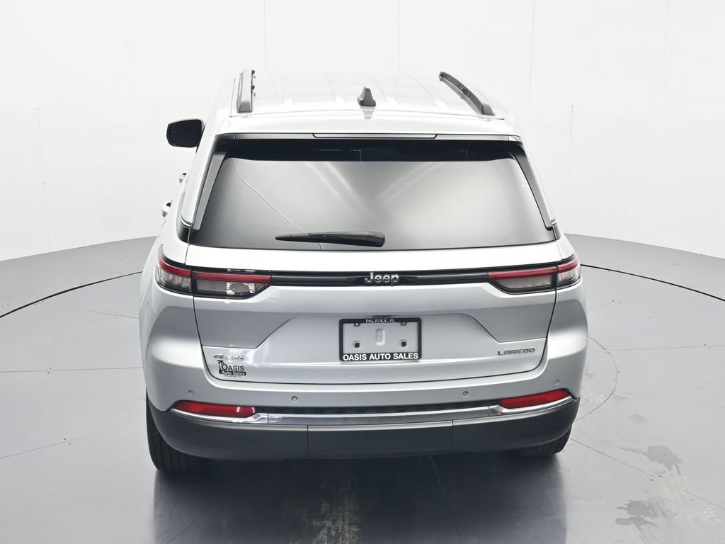 Used 2023 Jeep Grand Cherokee Laredo w/ Luxury Tech Group I AWD/4WD image 33