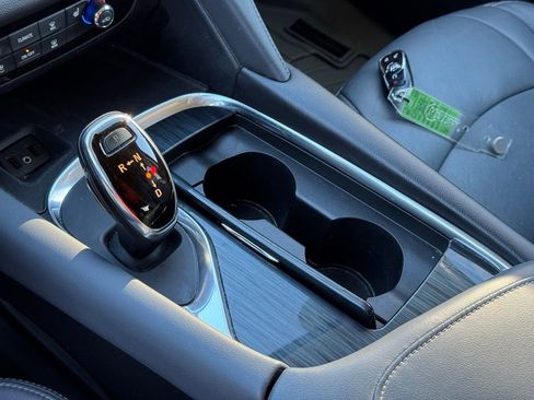 Used 2019 Buick Enclave Essence image 35