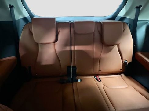 New 2026 Kia Carnival EX image 28