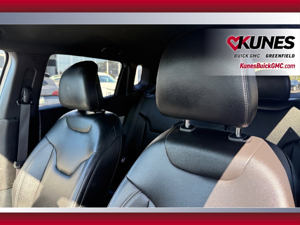 Used 2025 Jeep Compass Limited AWD/4WD image 42