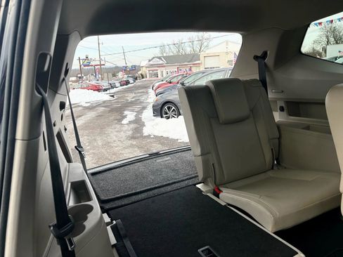 Used 2019 Volkswagen Atlas SE w/ Panoramic Sunroof Package image 32
