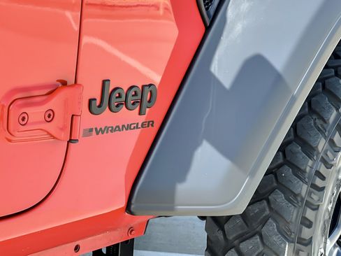 Used 2024 Jeep Wrangler Unlimited Sport AWD/4WD image 26