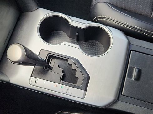 Used 2014 Toyota Camry SE w/ Moonroof Package image 15