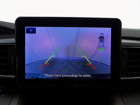 Used 2023 Ford Explorer XLT w/ Equipment Group 202A image 28