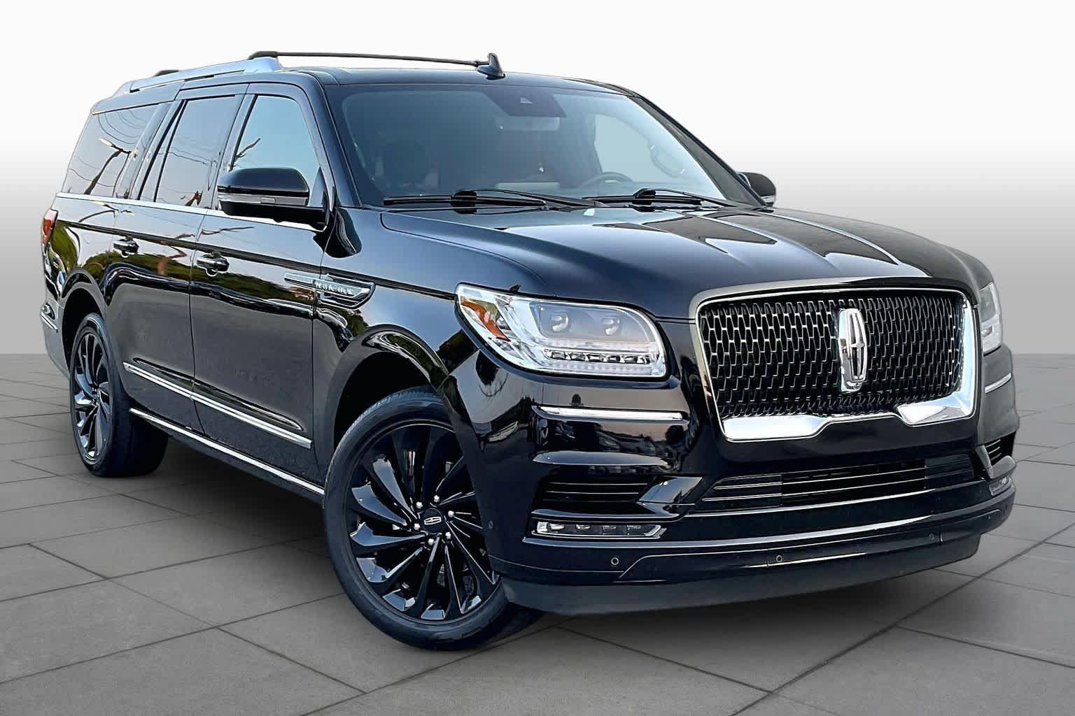 Used 2021 Lincoln Navigator L Reserve AWD/4WD image 3