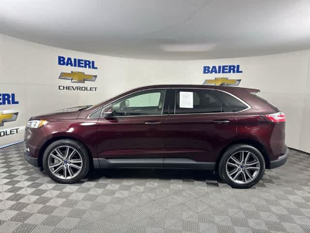 Used 2022 Ford Edge Titanium AWD/4WD image 2