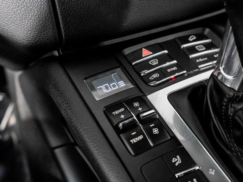 Used 2018 Porsche Macan S image 38