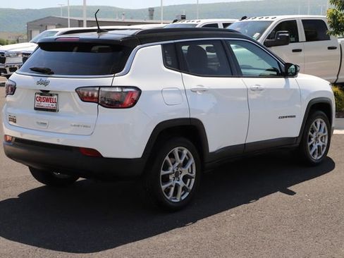 Used 2025 Jeep Compass Limited AWD/4WD image 6