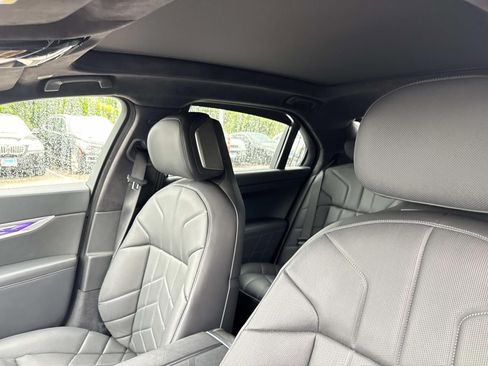 Certified 2023 BMW 760i xDrive AWD/4WD image 32