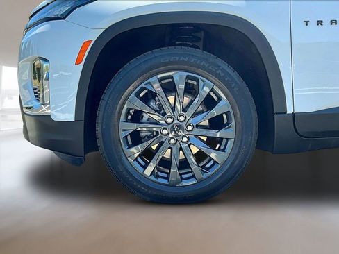 Used 2023 Chevrolet Traverse RS AWD/4WD image 32