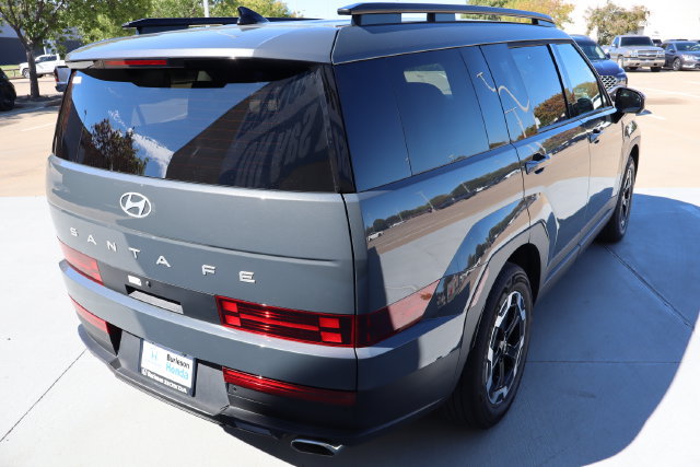 Used 2026 Hyundai Santa Fe SEL FWD image 5