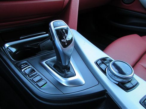 Used 2014 BMW 435i Convertible image 23