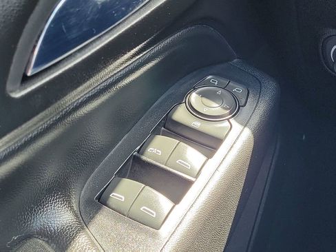 Used 2019 Chevrolet Equinox LT FWD image 21