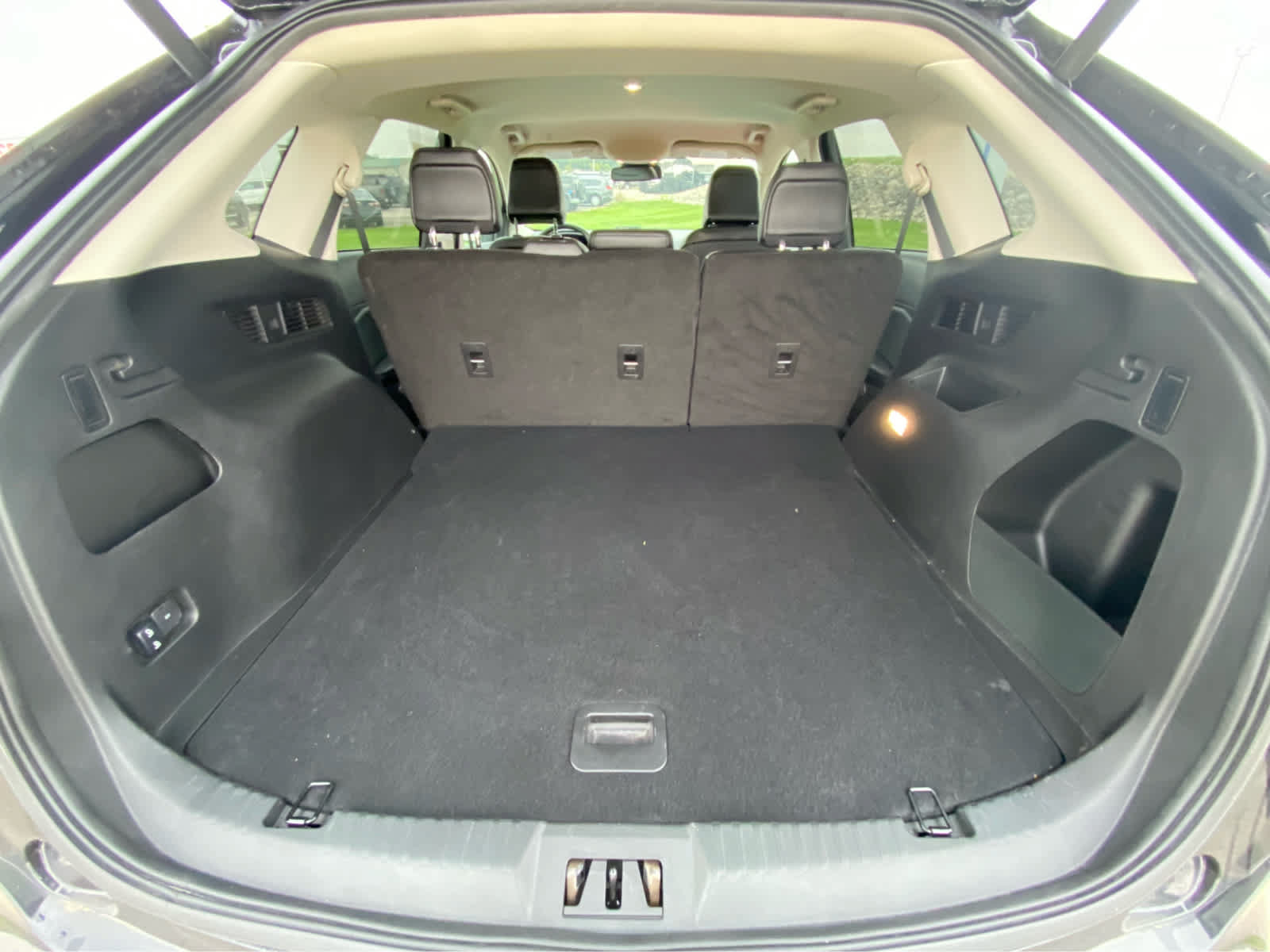 Used 2024 Ford Edge SEL w/ Convenience Package AWD/4WD image 7
