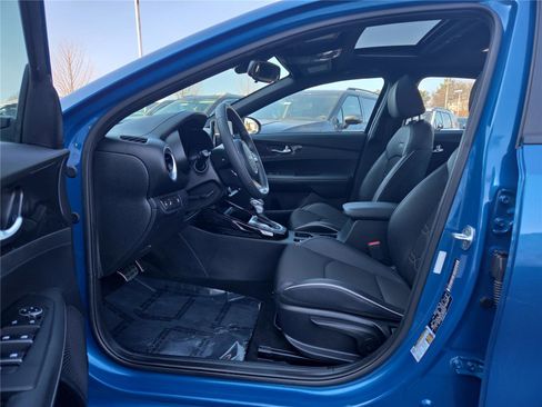 Certified 2023 Kia Forte GT-Line w/ GT-Line Premium Package image 12