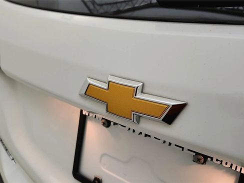 Used 2024 Chevrolet Equinox LT image 16