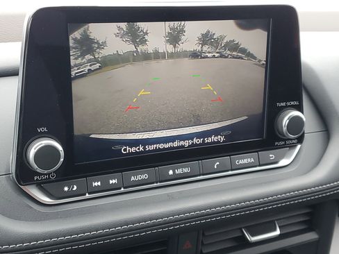 Certified 2023 Nissan Rogue SV image 27