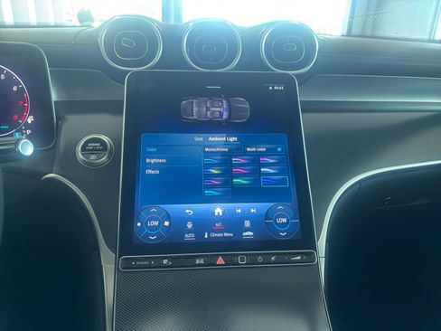 Used 2024 Mercedes-Benz GLC 300 image 17