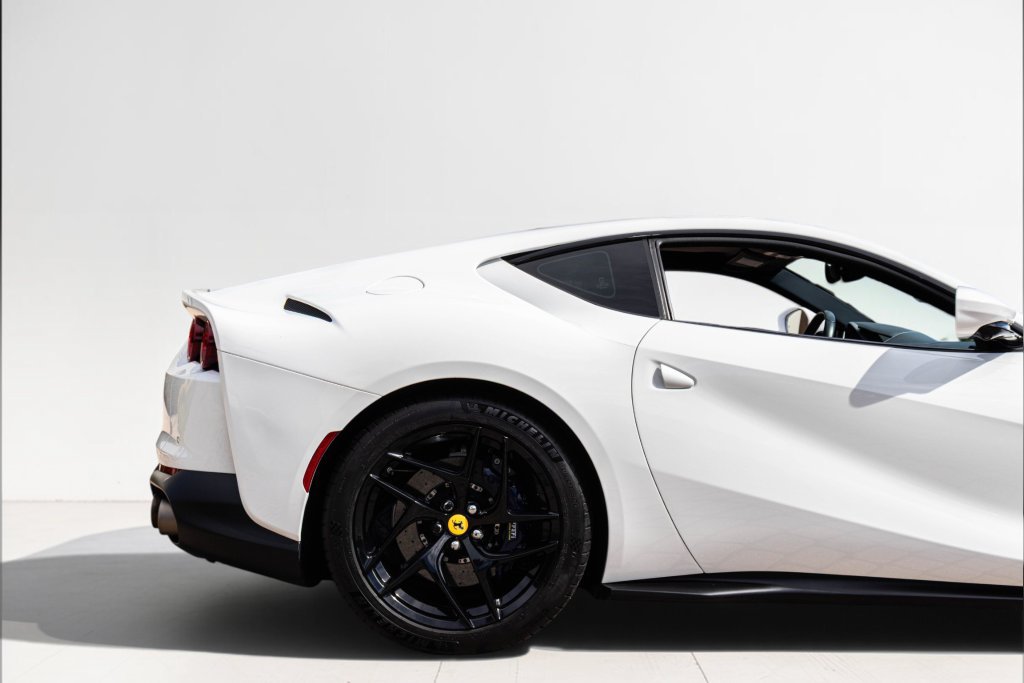 Certified 2019 Ferrari 812 Superfast RWD image 17