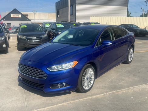 Used 2016 Ford Fusion SE w/ Equipment Group 202A AWD/4WD image 3