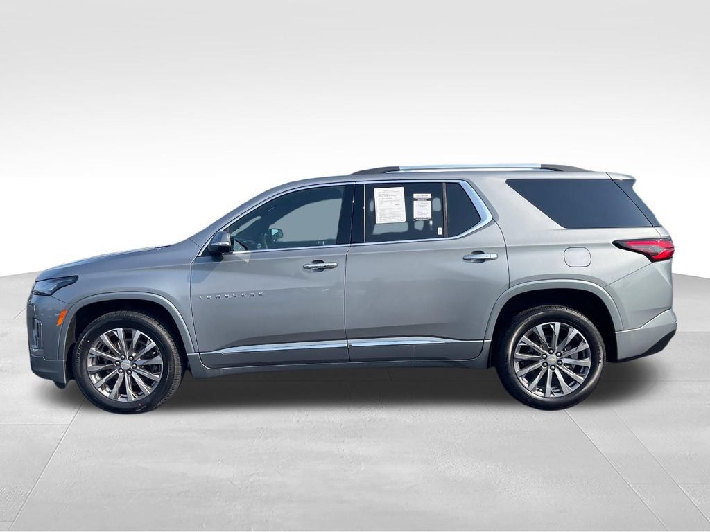 Used 2023 Chevrolet Traverse Premier w/ LPO, Floor Liner Package FWD image 2