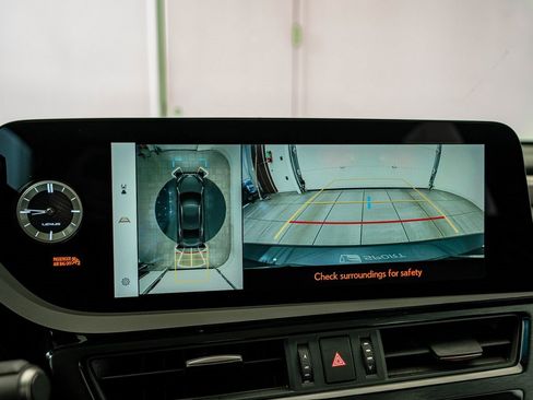 Certified 2024 Lexus ES 350 F Sport w/ Accessory Package (Z2) image 30