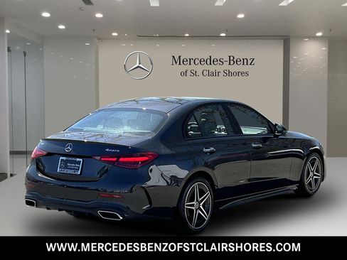Used 2025 Mercedes-Benz C 300 4MATIC Sedan image 5