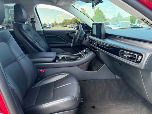 Used 2025 Lincoln Aviator AWD w/ Jet Appearance Package image 12