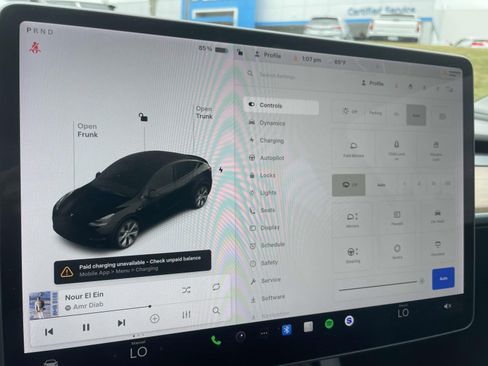 Used 2022 Tesla Model Y Long Range AWD/4WD image 23