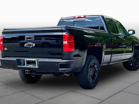 Used 2017 Chevrolet Silverado 1500 LT w/ Midnight Edition AWD/4WD image 13