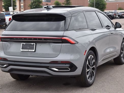 New 2026 Lincoln Nautilus Reserve AWD/4WD image 14