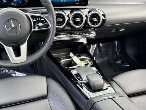 Used 2020 Mercedes-Benz CLA 250 4MATIC image 4