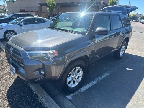 Certified 2022 Toyota 4Runner SR5 RWD image 9