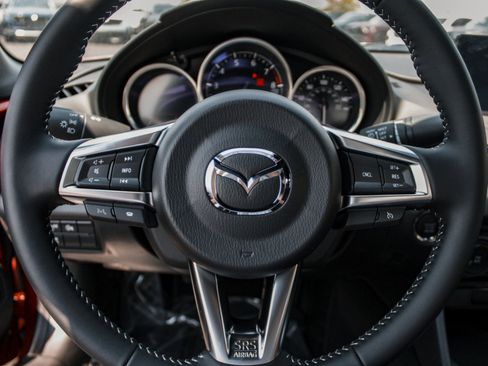 New 2026 MAZDA MX-5 Miata Club RWD image 8