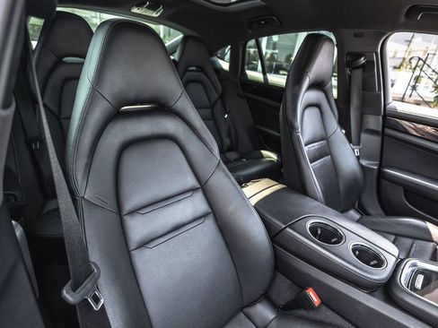 Used 2021 Porsche Panamera 4S w/ Premium Package AWD/4WD image 24
