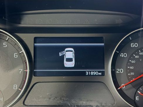 Used 2024 Kia Forte LXS FWD image 14