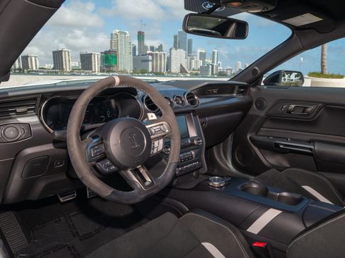 Used 2022 Ford Mustang Shelby GT500 w/ Technology Package image 6