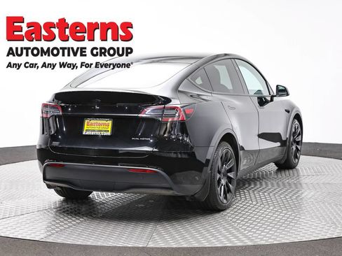 Used 2024 Tesla Model Y Long Range AWD/4WD image 5