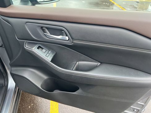 Certified 2023 Nissan Rogue SV w/ SV Premium B Package image 24