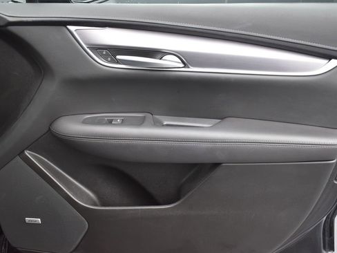 Used 2023 Cadillac XT5 Luxury image 31