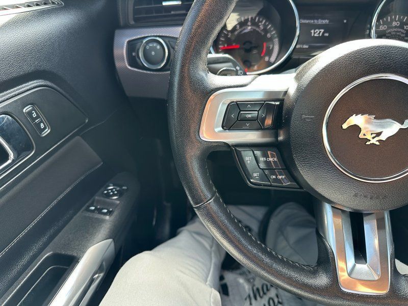 Used 2017 Ford Mustang Coupe RWD image 14