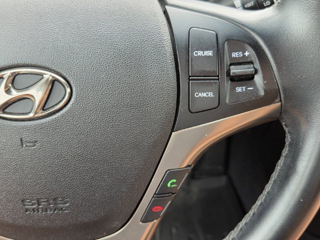 Used 2015 Hyundai Genesis 3.8 RWD image 20