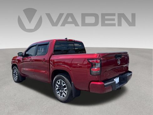 Used 2025 Nissan Frontier SL RWD image 21