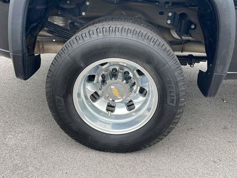 Used 2025 Chevrolet Silverado 3500 LTZ AWD/4WD image 11