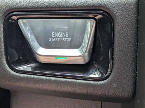 Certified 2025 GMC Yukon XL Denali AWD/4WD image 24